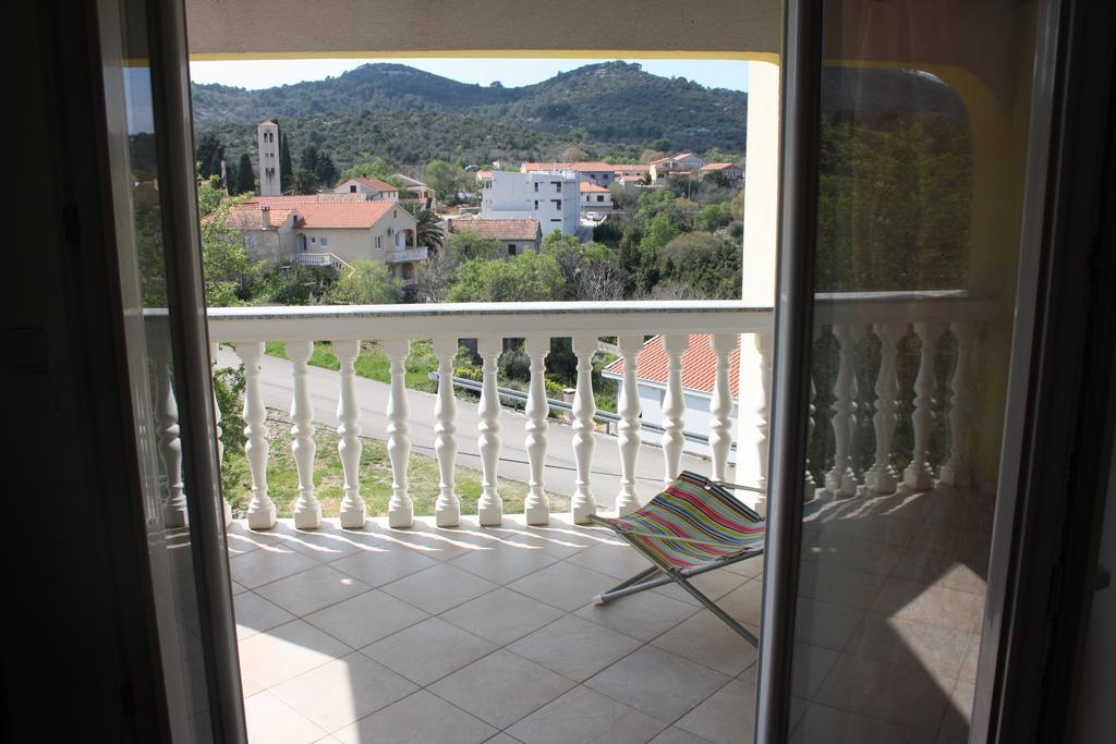 Apartment Natalie Sea View With 3 Bedrooms And Everything Is Air-Conditioned Sali Kültér fotó