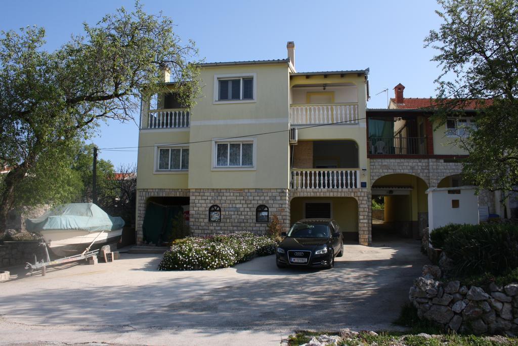 Apartment Natalie Sea View With 3 Bedrooms And Everything Is Air-Conditioned Sali Kültér fotó