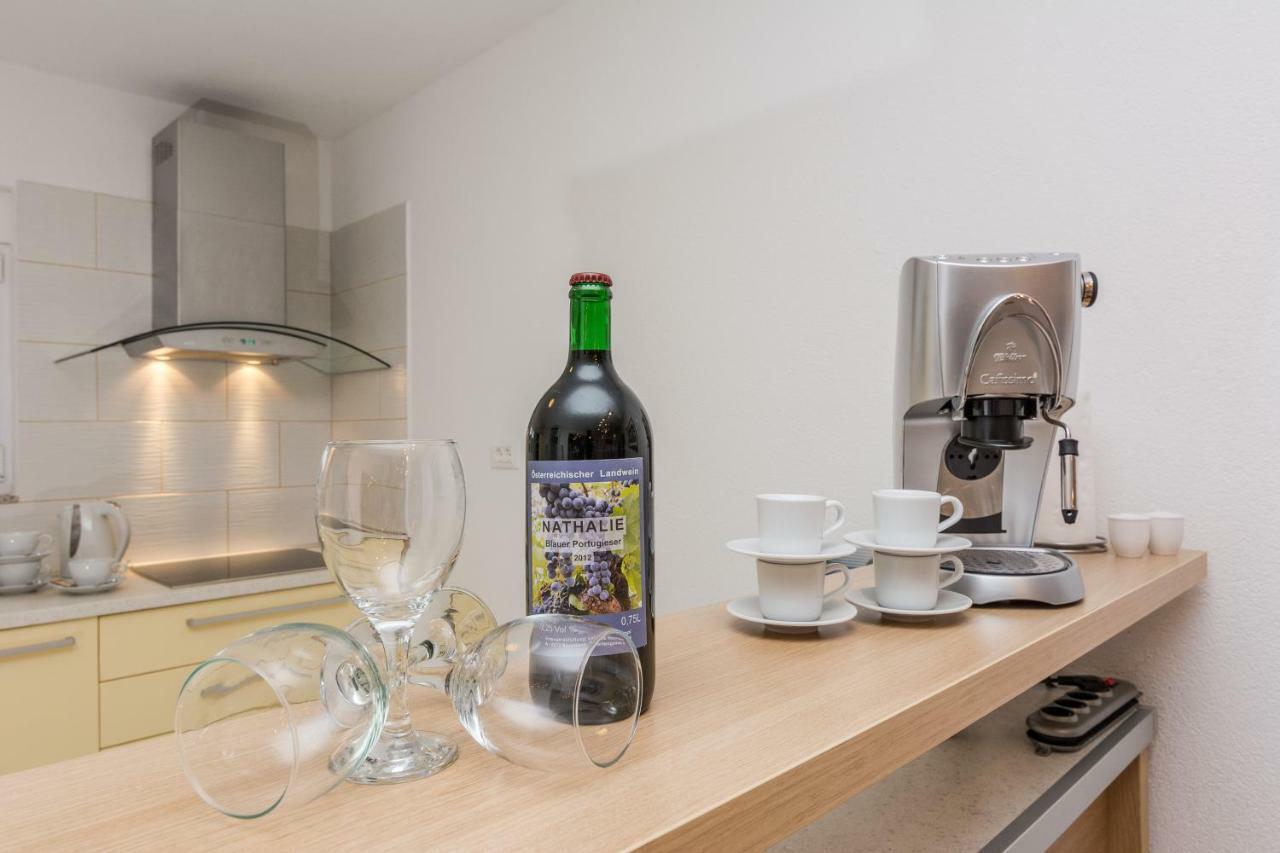 Apartment Natalie Sea View With 3 Bedrooms And Everything Is Air-Conditioned Sali Kültér fotó
